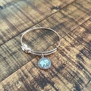 alex & ani / ivory ella bracelet